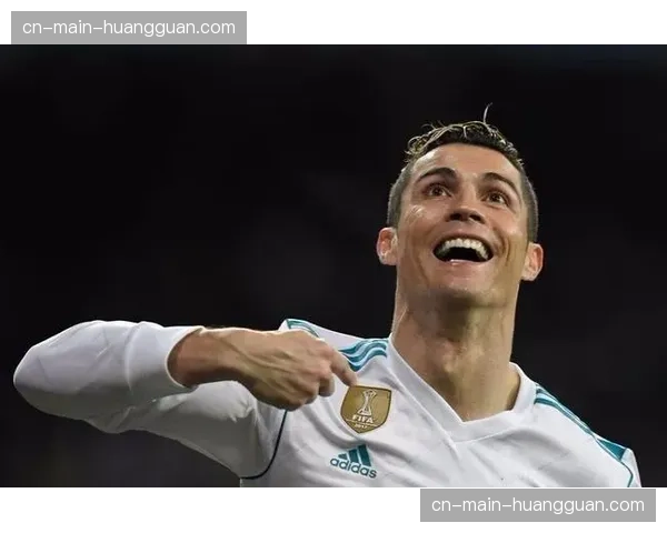 多名资深足球解说员合约将于今夏到期，引发各平台人才争夺猜测